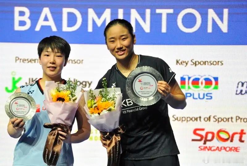 现世界羽毛球女单排名前4位主要成绩：第4位：陈雨菲拿过1次奥运冠军，缺世锦赛冠军