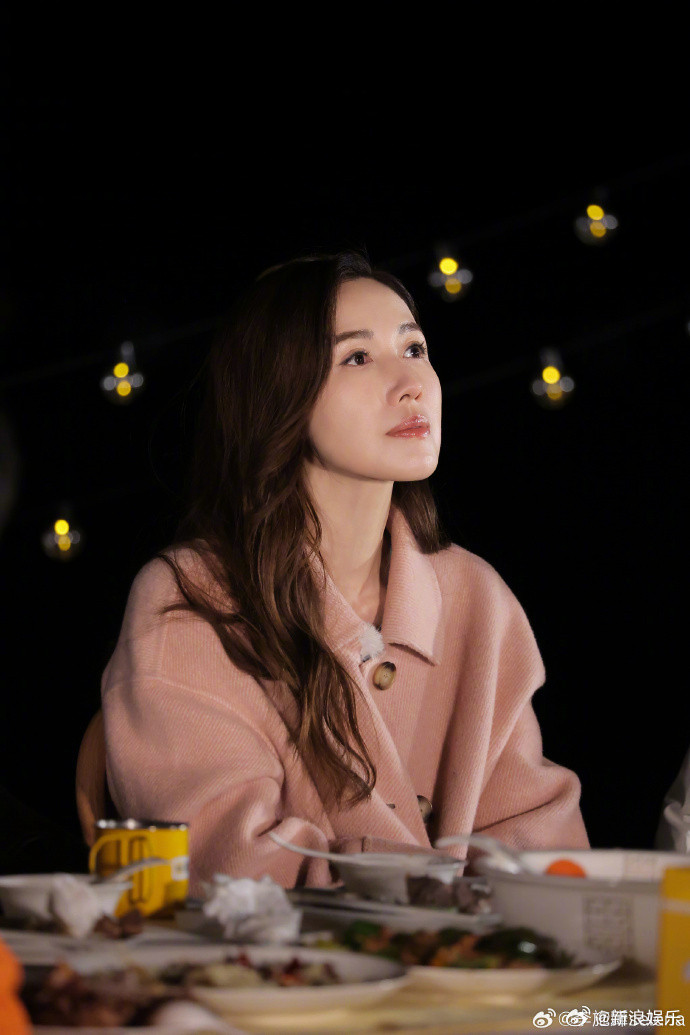 车崇健发文回应分手【李施嬅称下车是当时最快乐的选择】刚刚，发长文回应《再见爱人》