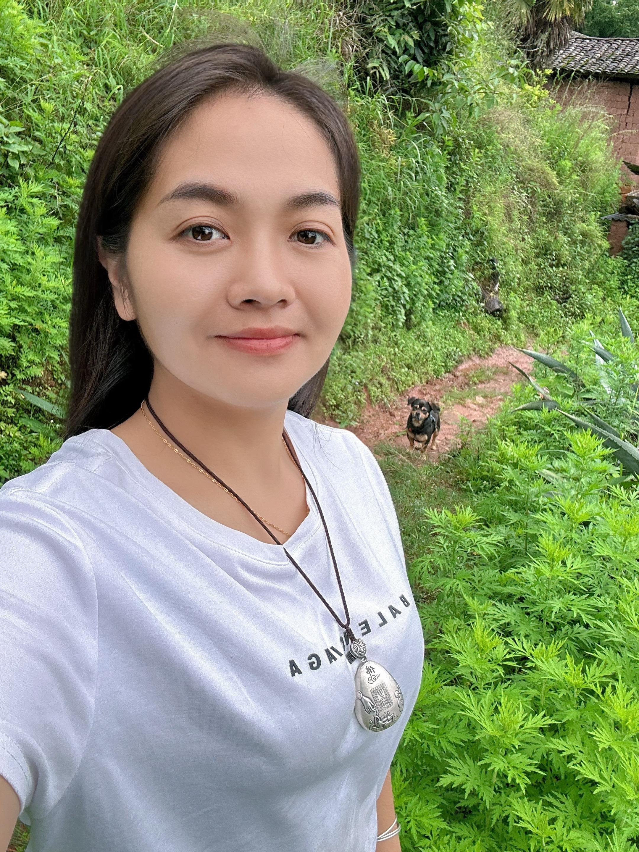 小时候拼了命的想离开这一座座大山，长大后这里成了我回不去的地方！