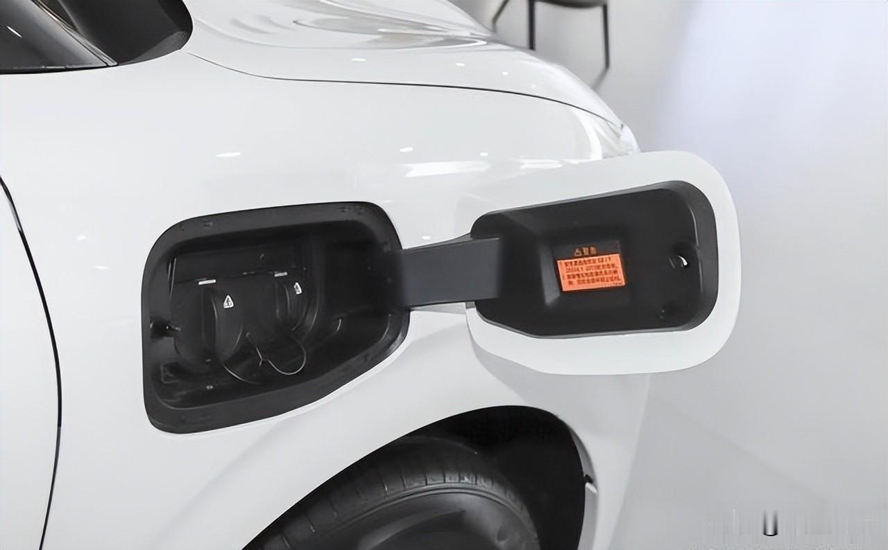 比亚迪奇瑞长城的差距越来越大了!9月，比亚迪出口：7.08万辆。9月，奇瑞出