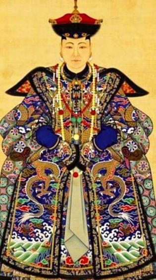 1705年，苏麻喇姑与世长辞，康熙下旨命十二阿哥为其披麻戴孝。不料一名太监惊骇失