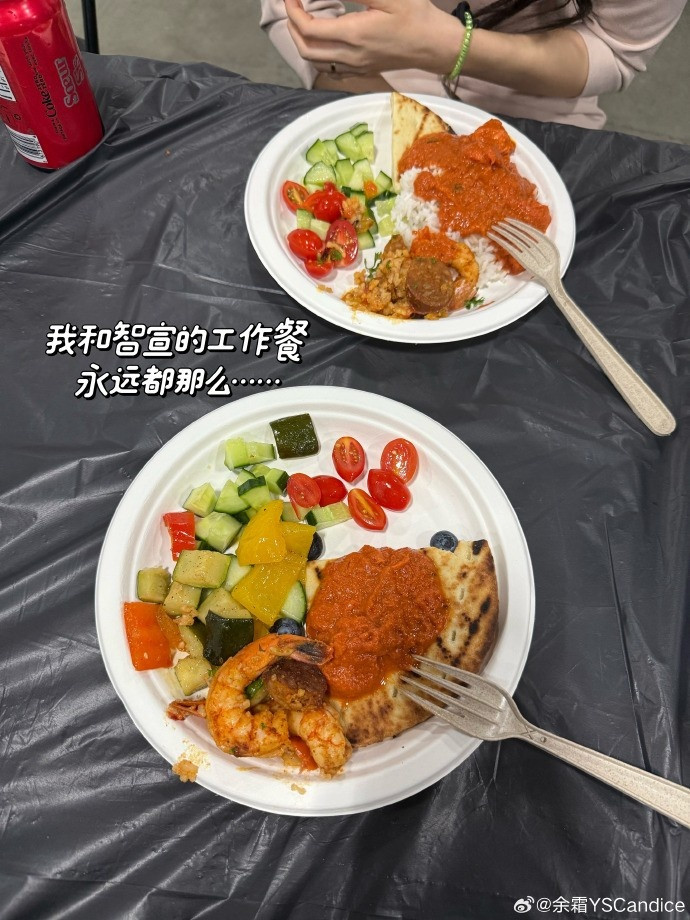 余霜晒MSI生活工作照: 困了已经! 晚安咯! 明天见!