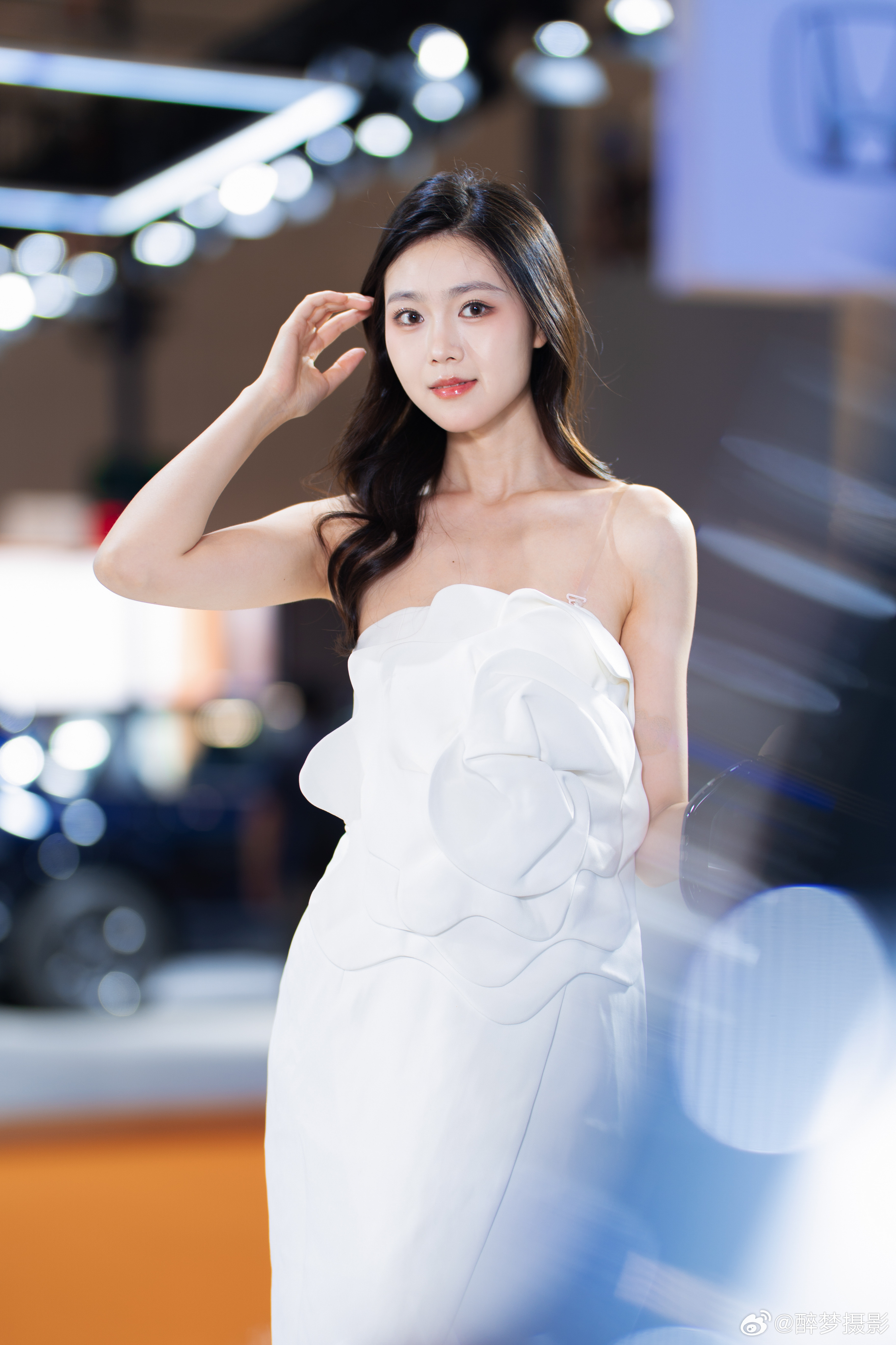 汽车美图我与汽车的日常汽车文化模特：王忆活动：佛山车展｜佛山潭州车展抄送：