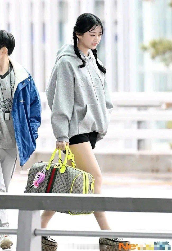 难怪我做不了有钱人，真的欣赏不来这双鞋，即使它是gucci...​​​