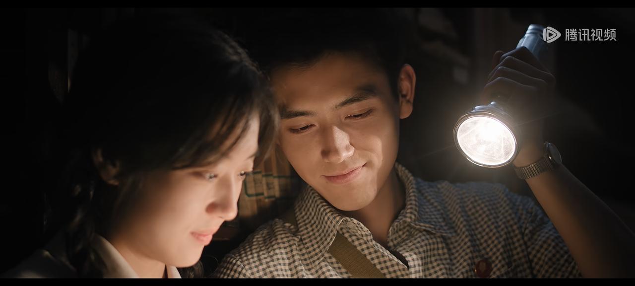 《纯真年代的爱情》结局不意外，费霓是最后大赢家。高考英语满分，老公也被美院录取，