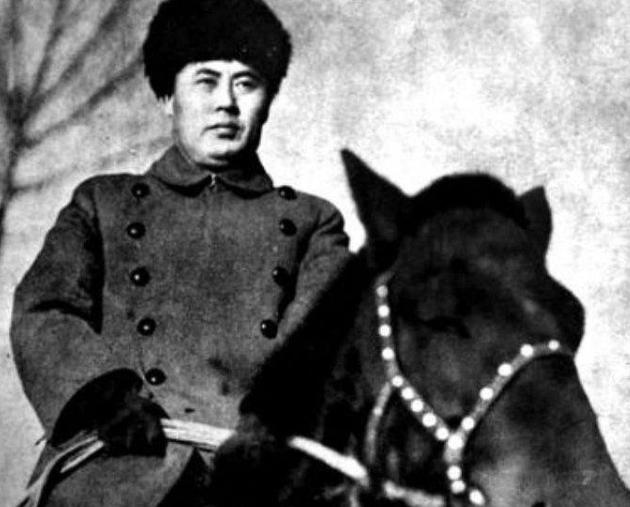 1951年，傅作义长女傅冬菊秘密申请入朝，陈赓看完名单拍了桌子：她要牺牲，比丢一