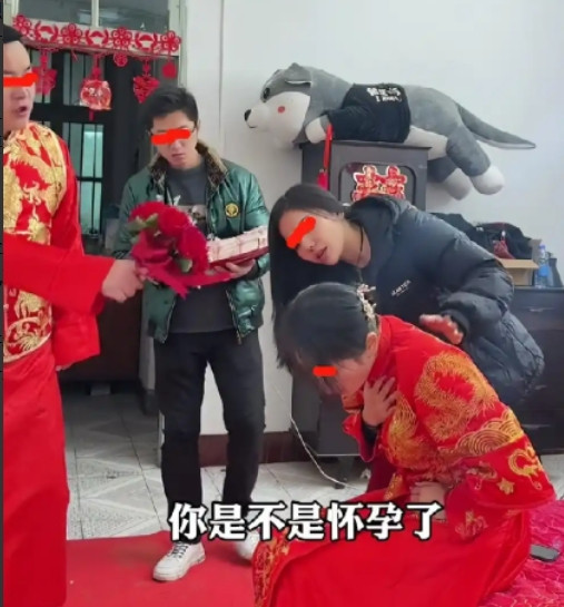 及时止损！”今年2月，一男子在婚礼上，发现自己的新娘一直都在恶心呕吐，这下男子彻