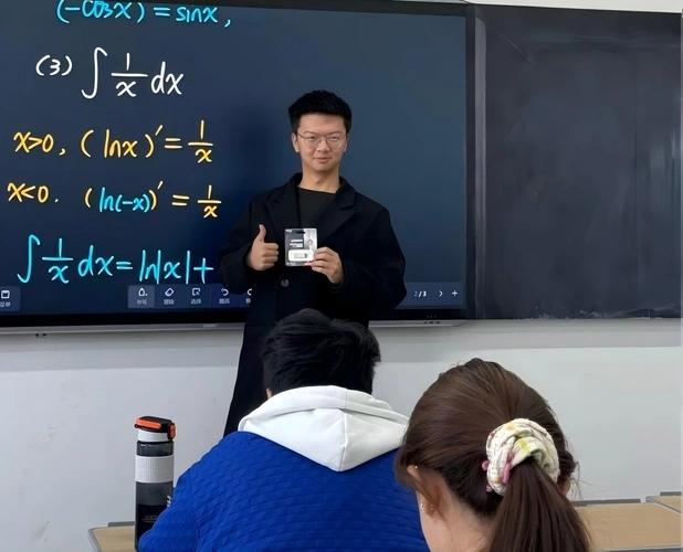 98%的工作用不到高等数学？我们死磕数学十几年，到底在卷什么？一个很少有人