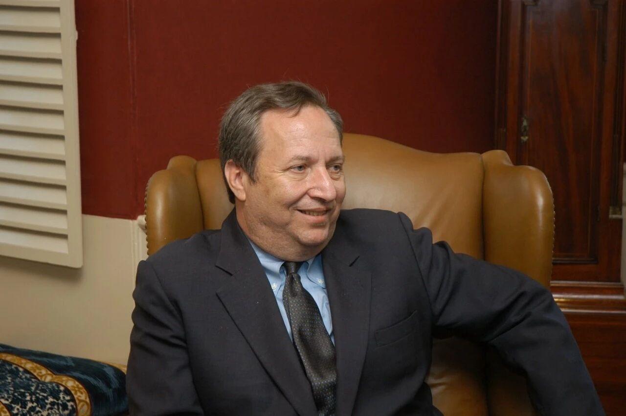 前哈佛校长、前美国财长、知名经济学家劳伦斯·萨默斯将于本学年结束时辞去在哈佛的教