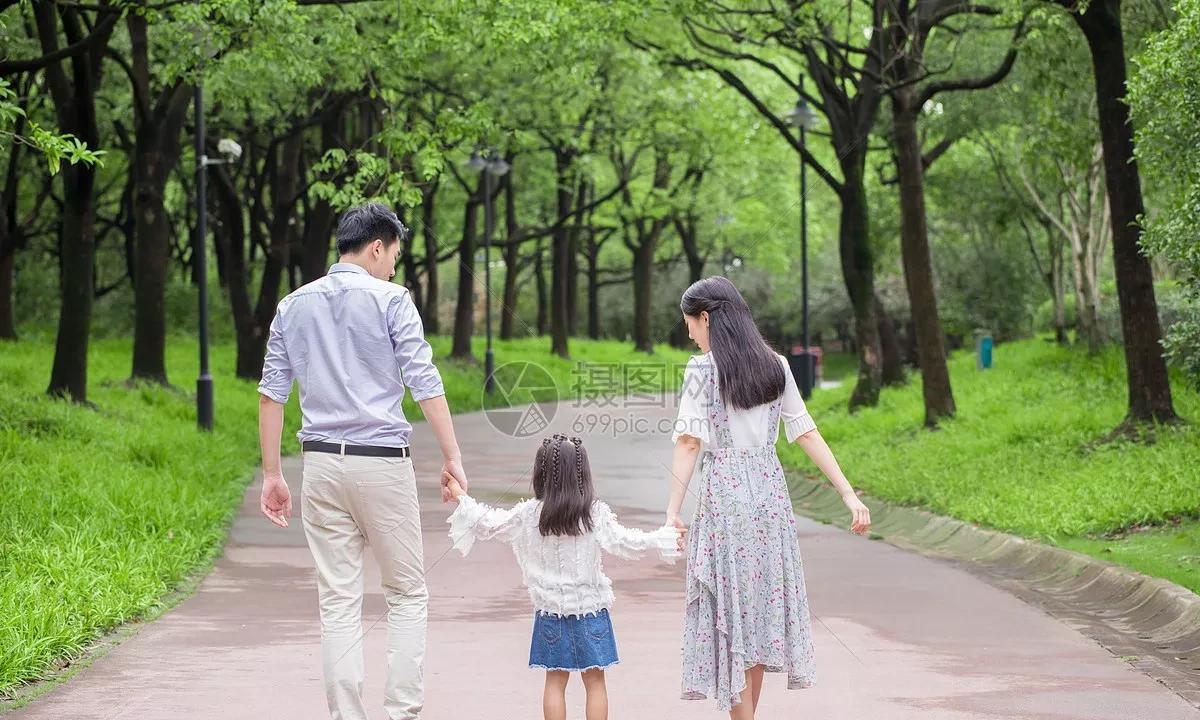 婚前，不要轻易地许下诺言。我和她结婚前，她说婚后马上就要孩子，准备陪伴着孩子度