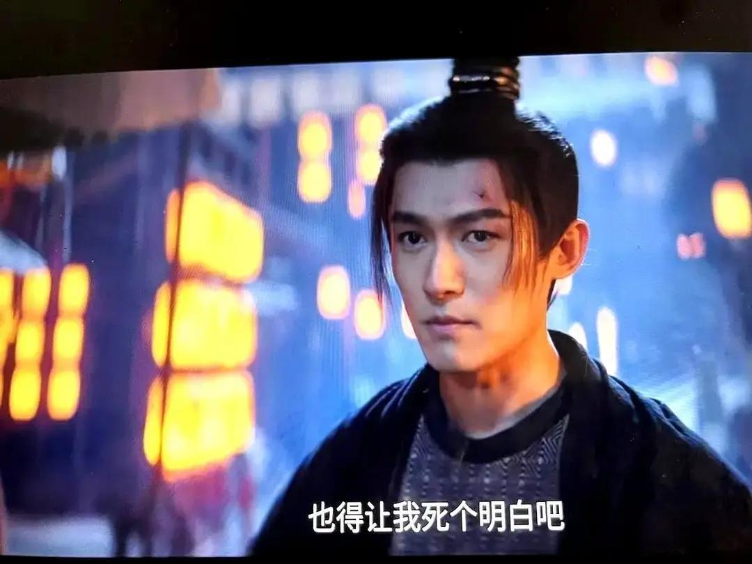 恶心观众是门技术活。苏长林毒杀杨老头那场戏，剧本只写“递上毒酒”。演员王皓