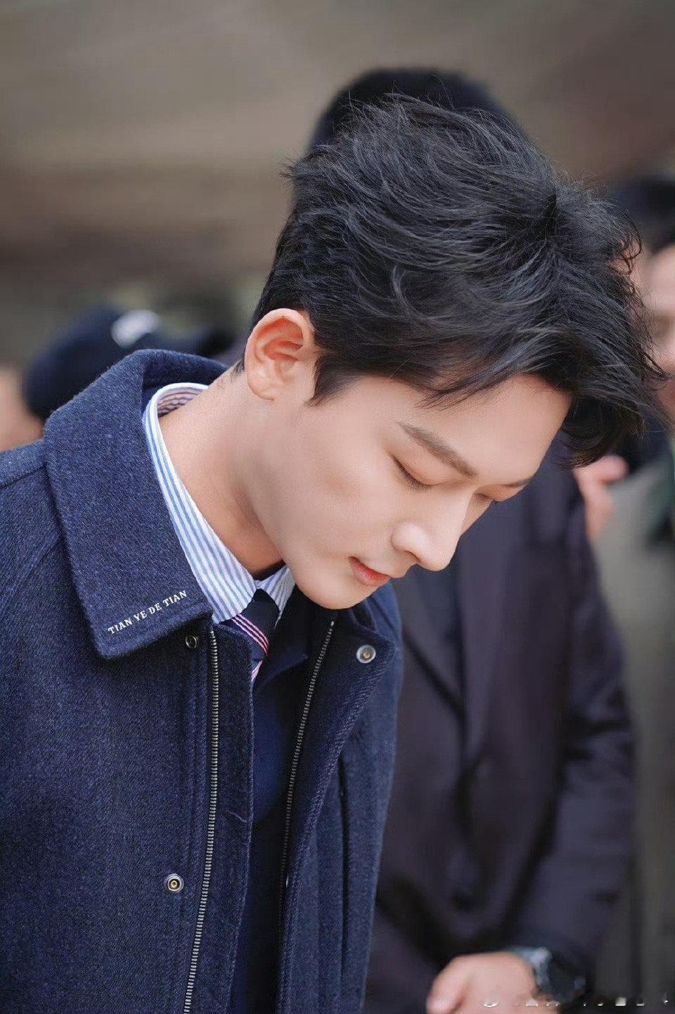 #张晚意#踢踢​
