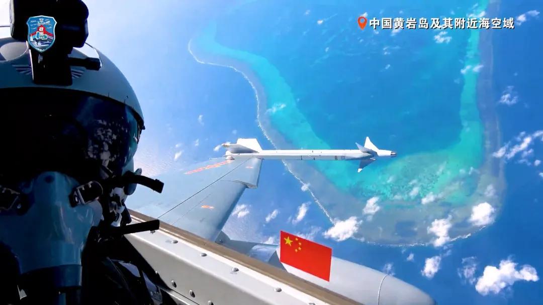 “别跟它纠缠，赶走！”——9月30日黄岩岛上空，中国空军这句指令，比任何外交辞令