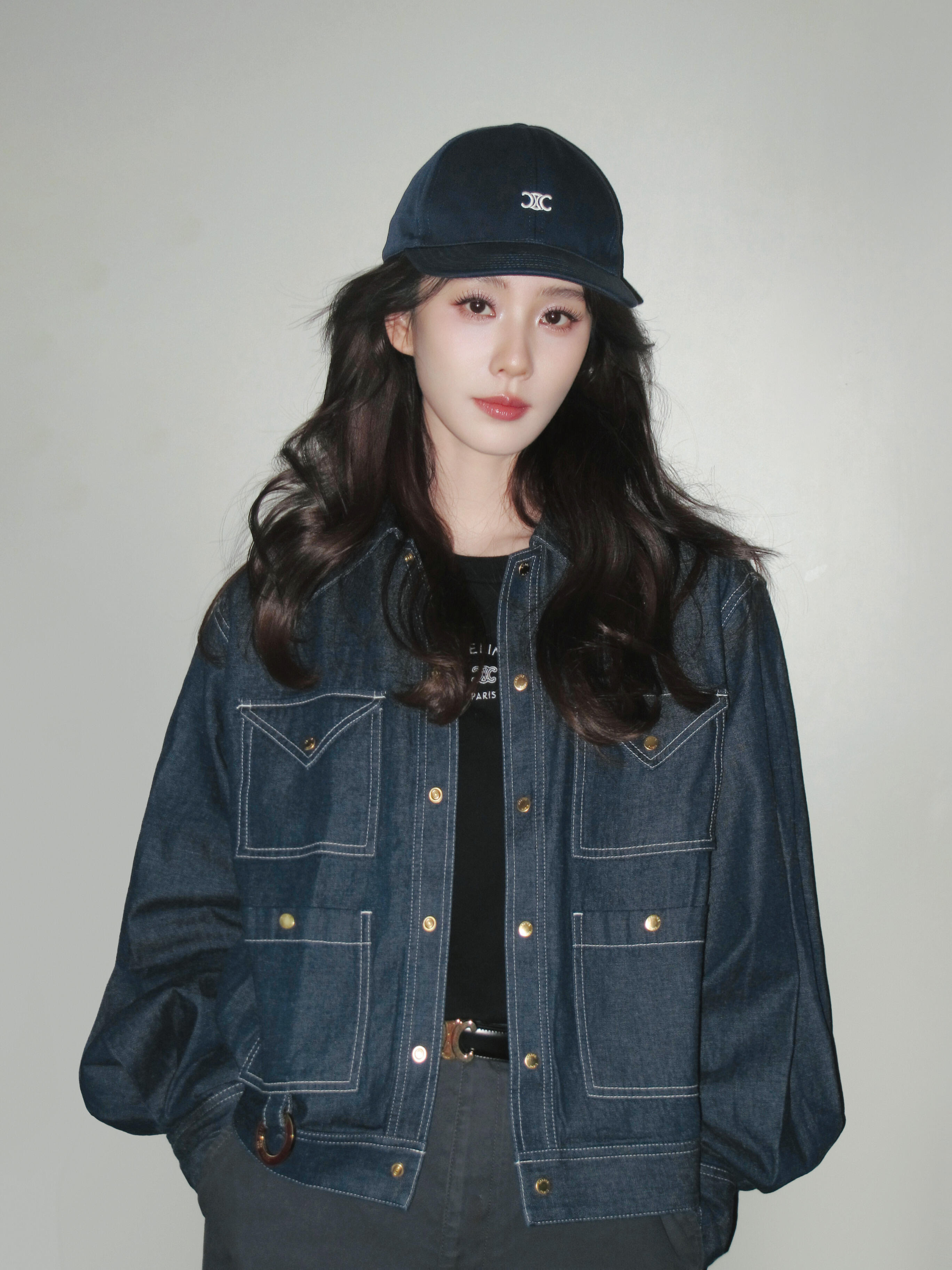 刘诗诗今日营业照又酷又帅的完全老公姐来着