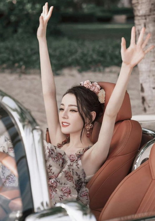 她的美貌是动力，让我努力变优秀