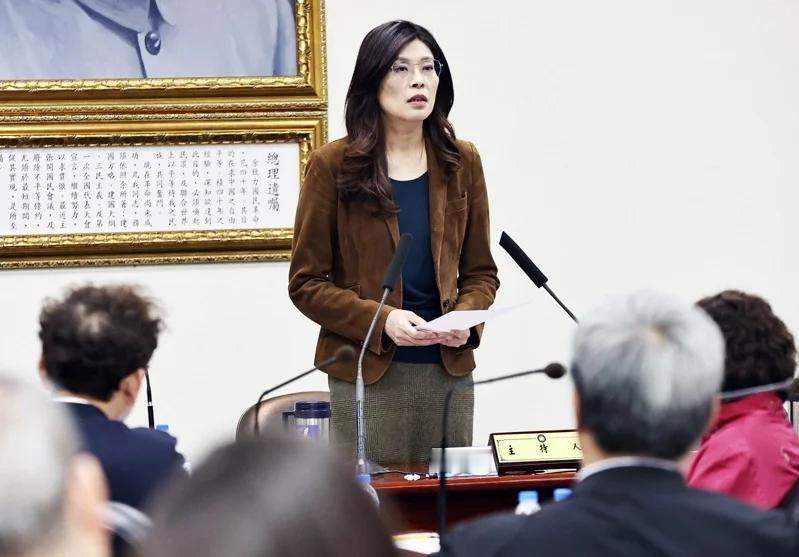 郑丽文上任后为国民党带来新气象？台学者：年轻党员并不多国民党党主席郑丽文上任后