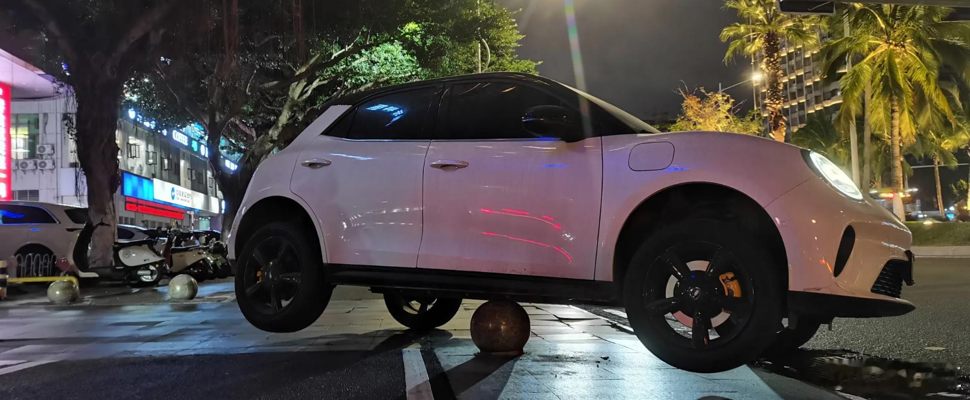 通常我不主张这样违章停车！