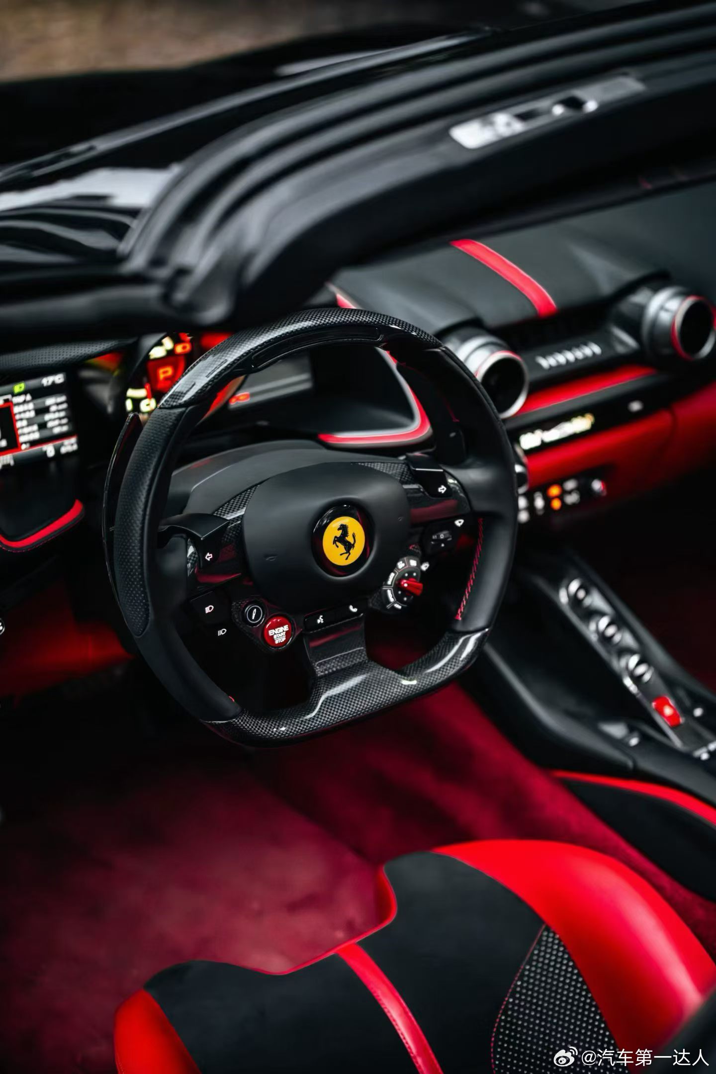 Ferrari812GTS带赛椅的22年上牌4000km