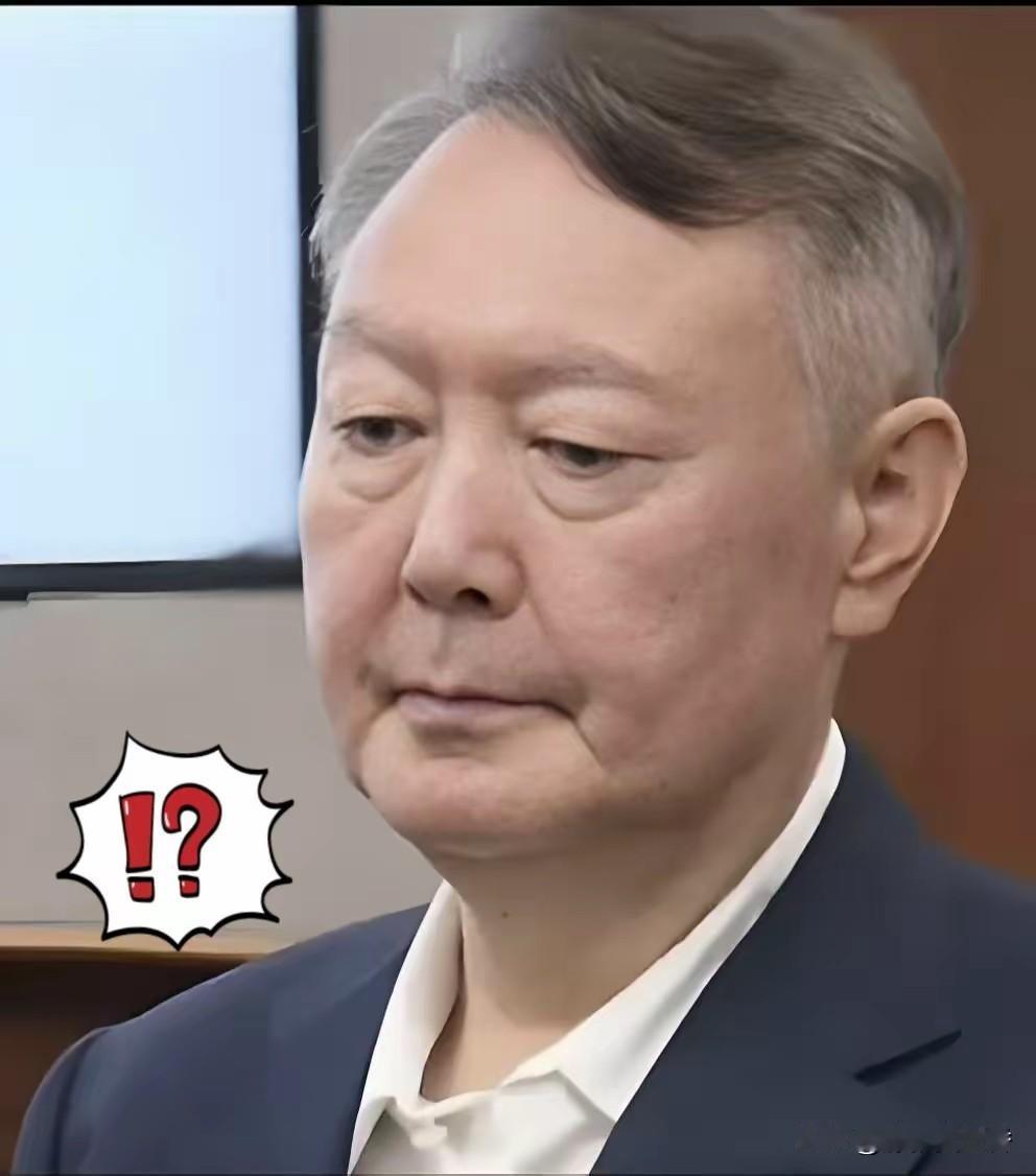 就在刚刚！韩国传来消息！2025年11月7日，韩国前总统尹锡悦和他老婆金建希