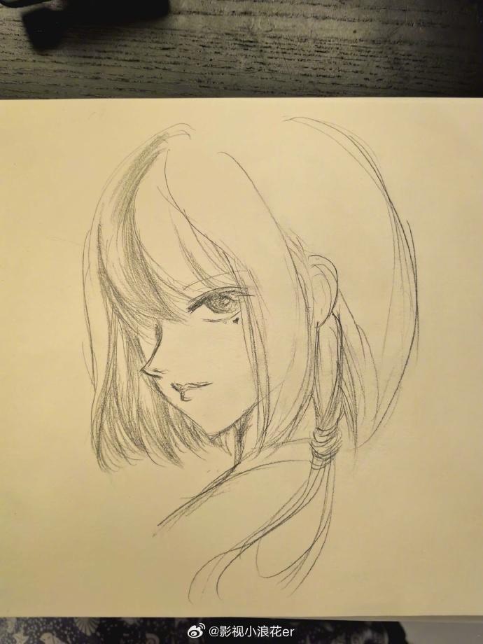 谁懂啊！杨幂空空儿手绘画太戳心，手绘画更新带来的小美好，线条里藏着的温柔直接治愈