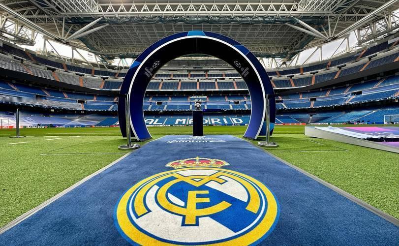 阿隆索下课倒计时！皇马1比2输给曼城。遭遇各项赛事连败。在西甲被巴萨逆袭，欧冠