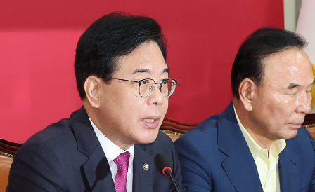 韩两在野党宣布抵制李在明“国民任命仪式”前总统<em>李明博</em>也缺席12日，韩国国民力
