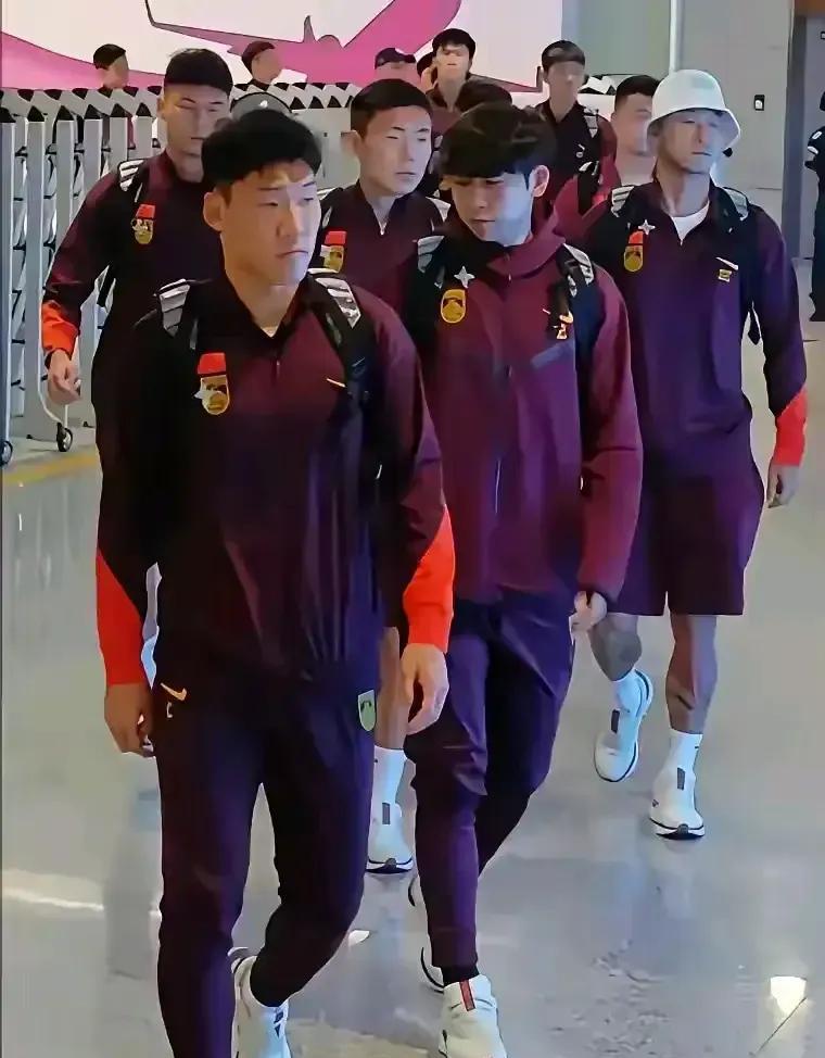 万万没想到？国足刚在世界杯预选赛上0-1输给印尼，彻底无缘2026美加墨世界杯，