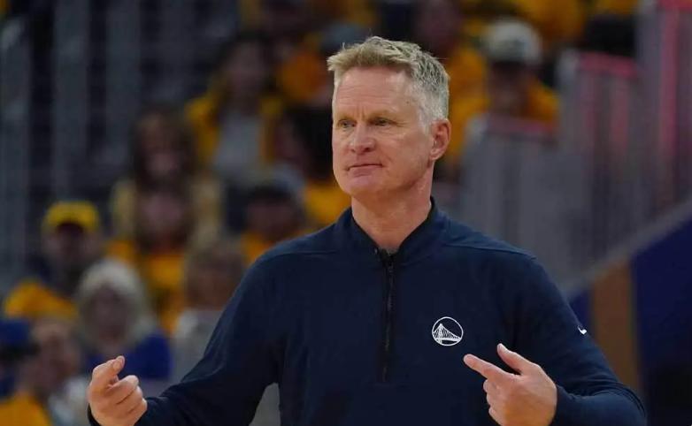 取消也不行！勇士主帅科尔突然抛出一个重磅想法：如果他是NBA总裁，会认真研究取消