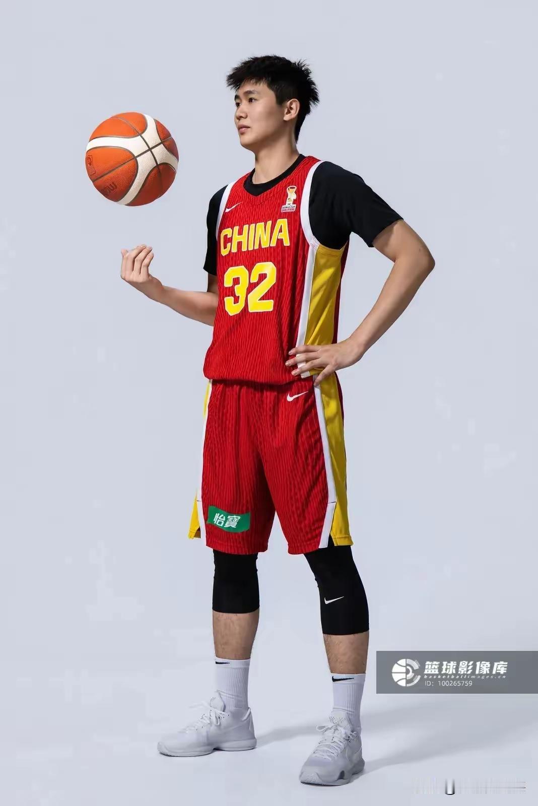 被张懿赵杰单防的男人回来了，亚运会中国对阵巴林，李悦洲出战22分钟6中6，三分2