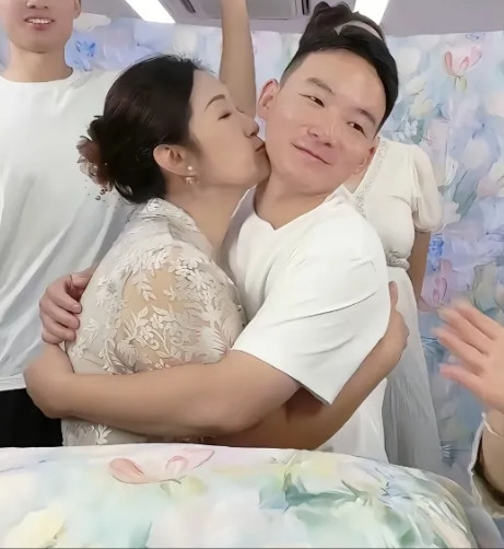 粉丝还是比较惦记谢浩男和许健华的，如果不是围绕这两人发视频的话，这数据确实不好。