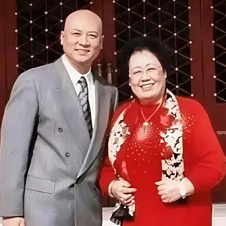 女首富陈丽华走了，留下470亿家业，全网都在替74岁的迟重瑞操心——往后的日子，