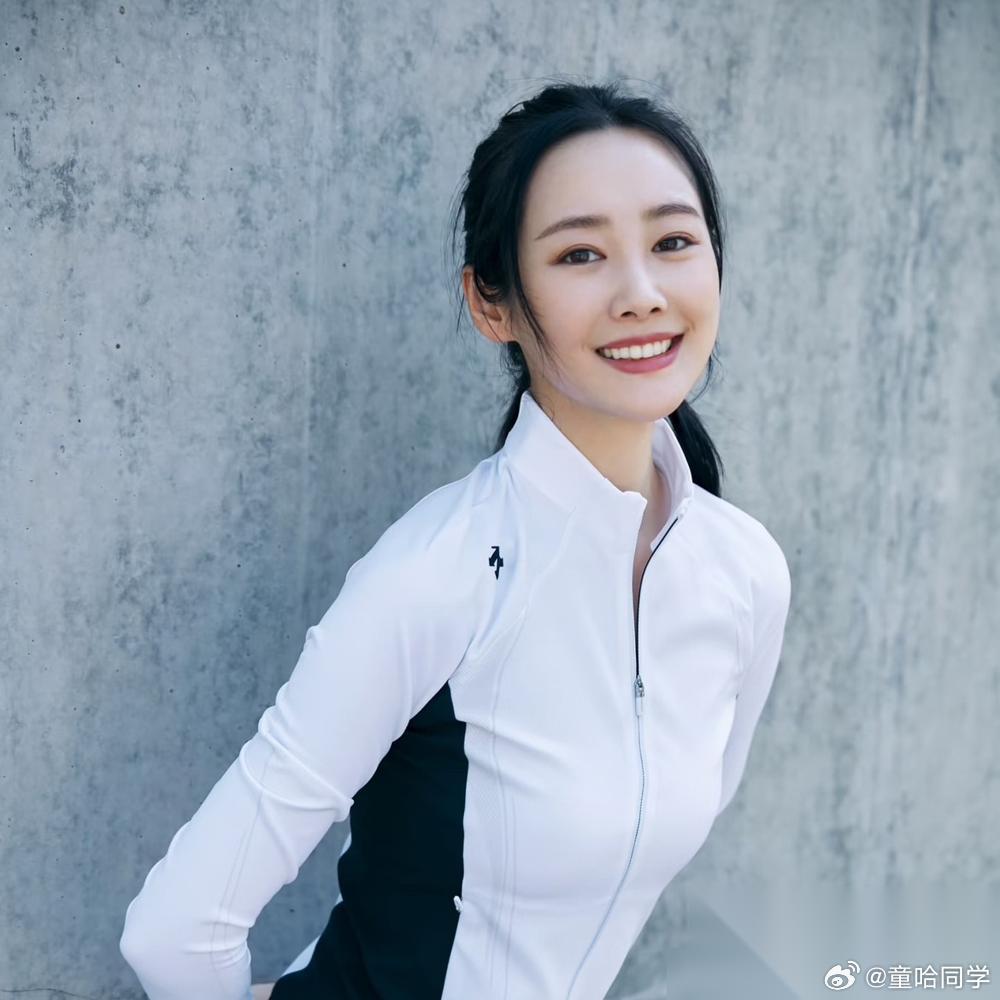 李纯婆婆说：我把你当亲闺女。一句话，就在热搜上挂了好几天。婆婆在节目里亲口说的