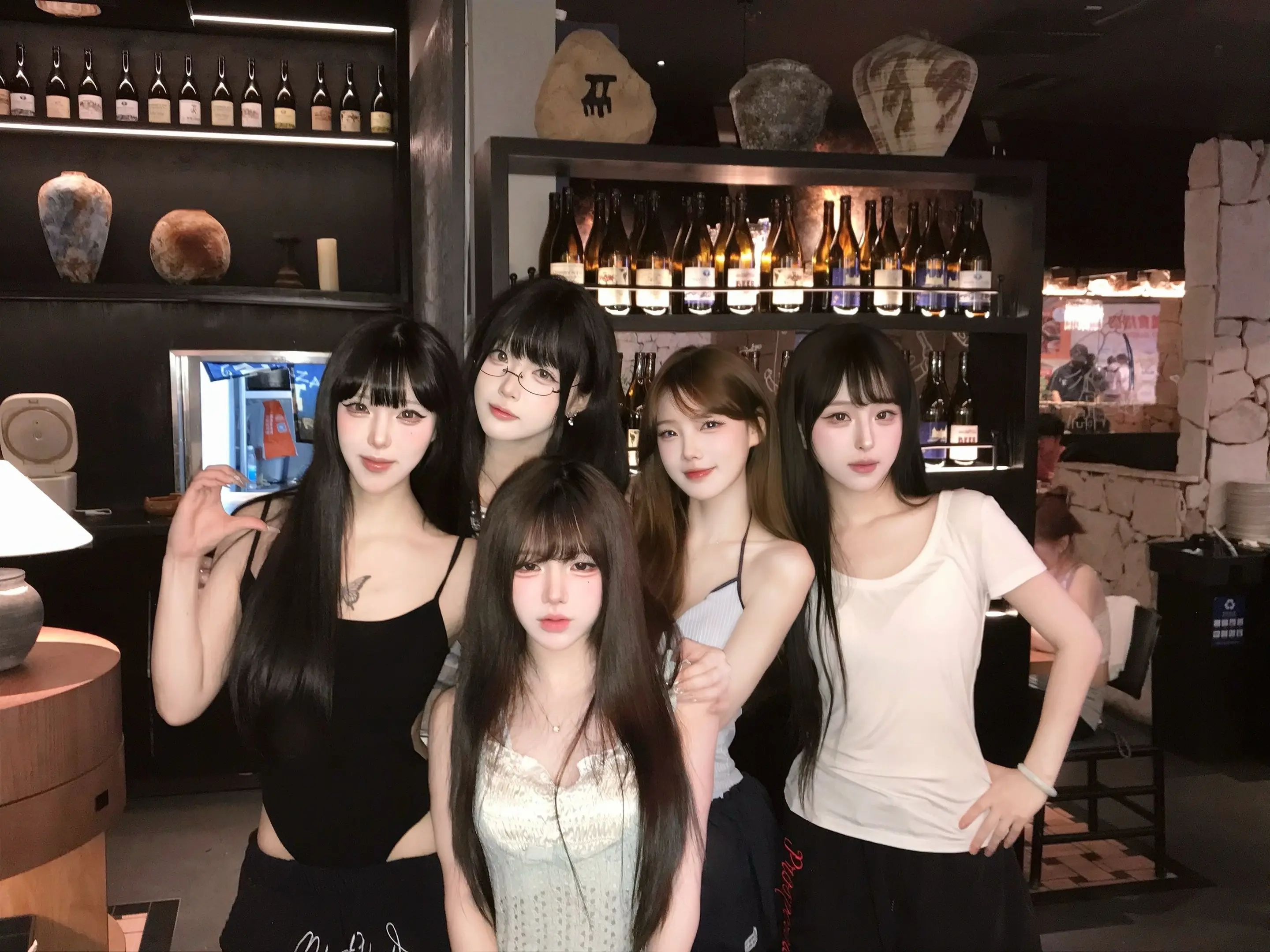 来上海见了好多很久没有见到的朋友，带我体验到了好美好的生活。谢谢你们对...