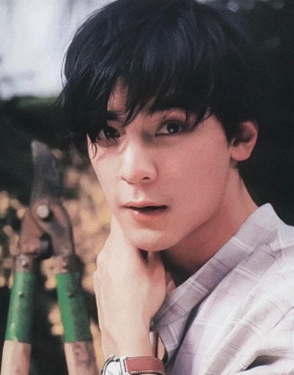 吴彦祖真的把爱你老己具象化了吴彦祖用人生经历诠释“爱你老己”的真谛！从意外入行