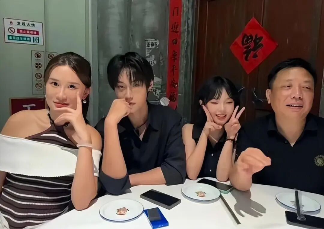 清华女博士一天睡3小时拍短剧赚快钱, 本人回应→