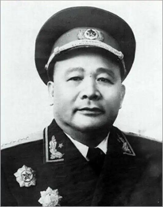 1955年授衔，一位卧床15年的将军位列第二，中央特批：就算他死了，也要给他授衔