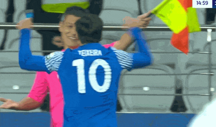 大连英博对阵上海申花的争议判罚，大连英博四项申诉，全部被足协审议组驳回！别的不