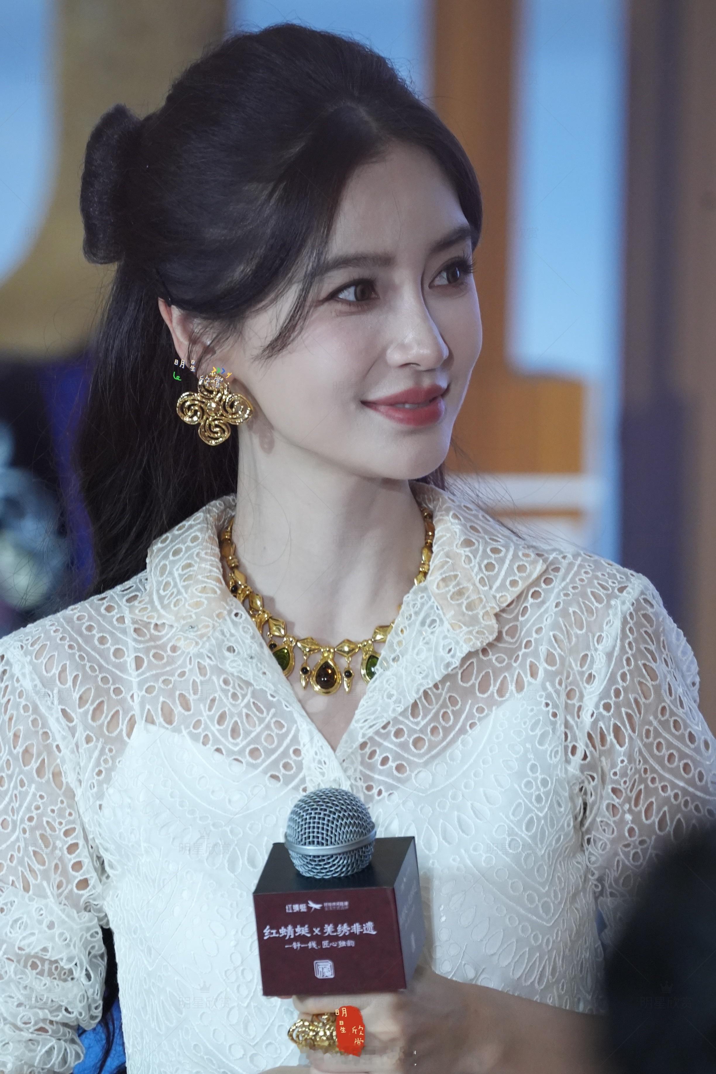 Angelababy杭州红蜻蜓活动生图