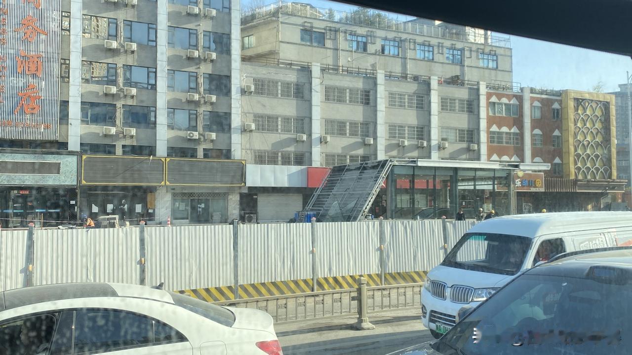 西安地铁15号线郭杜站实拍！12月底开通稳了？现场进度超直观西安地铁15号线