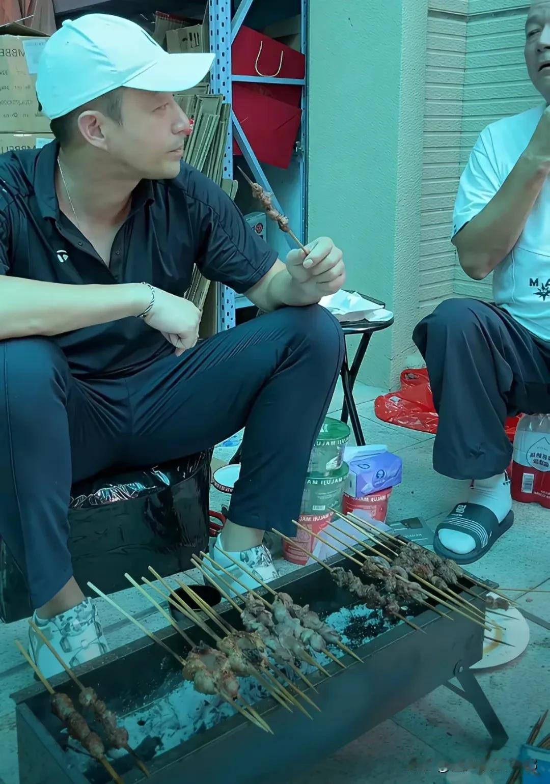 汪小菲真是太接地气了，直播也是很随意，不苛刻，不强求。昨天