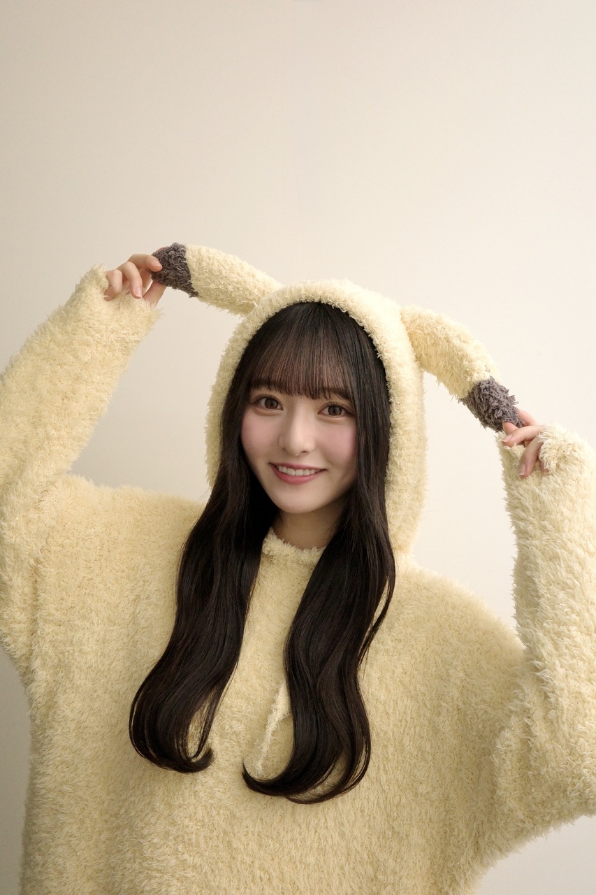 片山紗希「今日は前回のミーグリの写真とともに新キャラのカタヤマサキを詳しくしれる