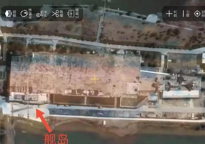12万吨干懵西方！中国航母四号舰轮廓曝光，将成人类史上最大航母？谁说航母“黄金