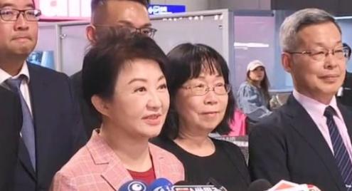 台中市长卢秀燕今天在台中市参加活动行程时，媒体询问她对于赖清德喊“行政院”、“立