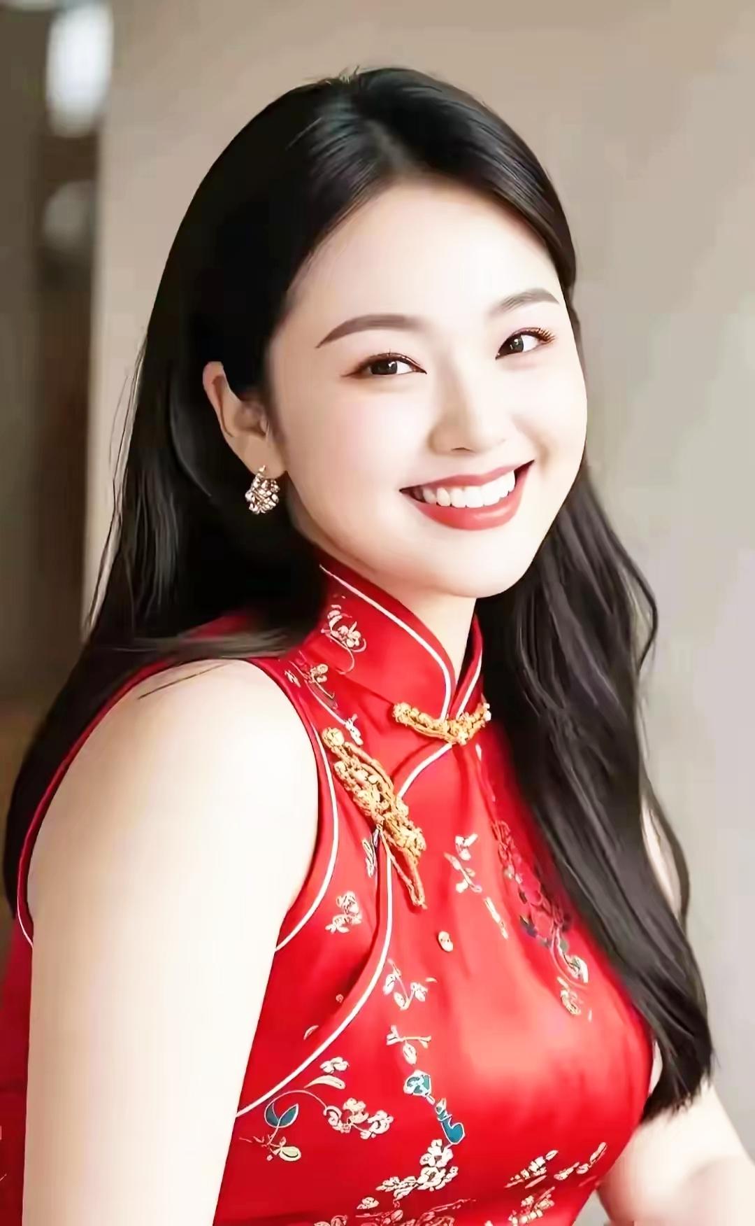 甜美笑容，红衣飘逸，气质优雅，美不胜收！