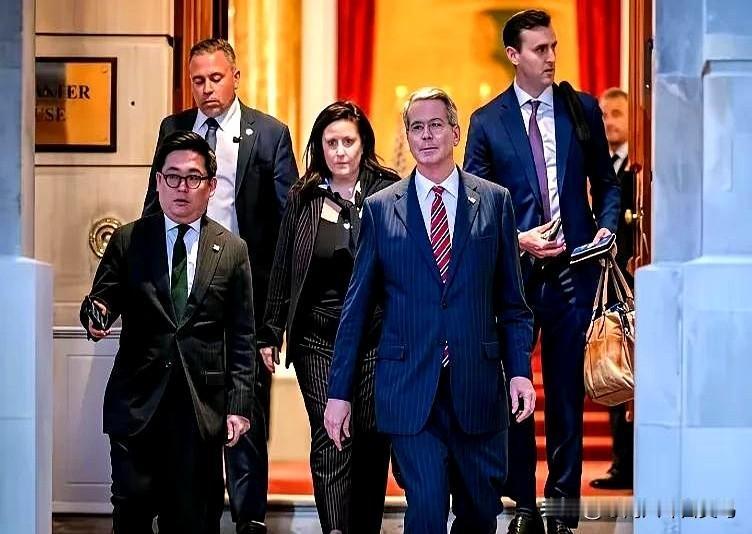 经过七八年的筹划，目前的美国实际并没有真正中国需要的东西，日内瓦会谈和伦敦会谈，