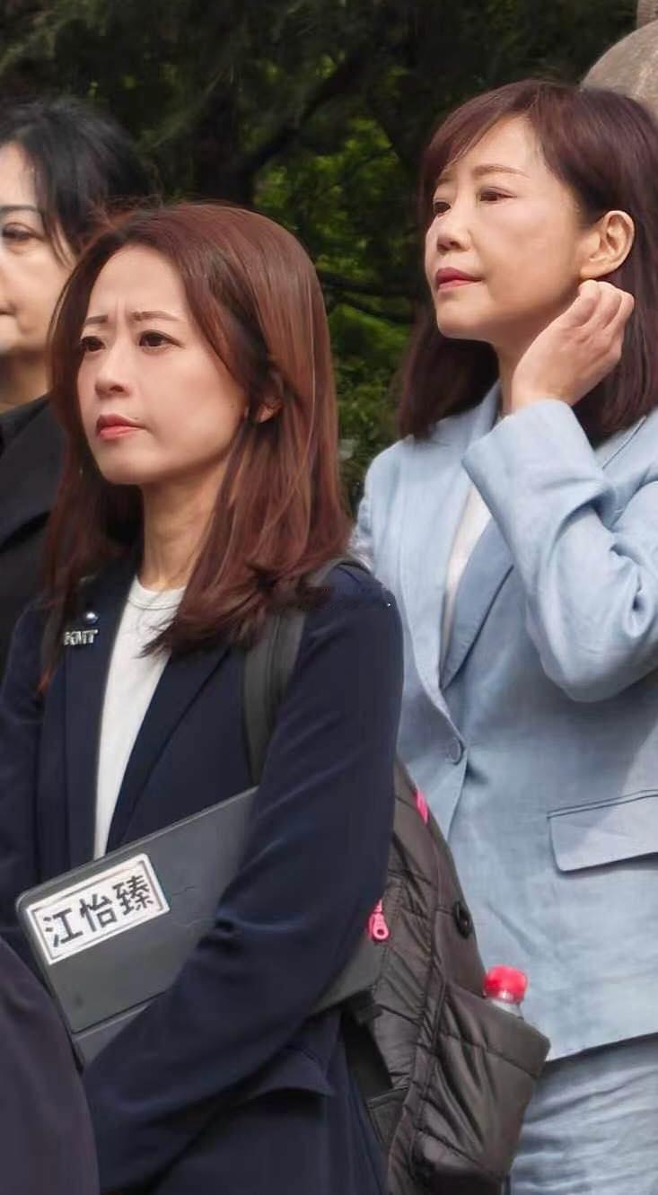 12日，上午参观过小米公司，她们就回去了说不定很快就能在战情室里见到尹乃菁热点观