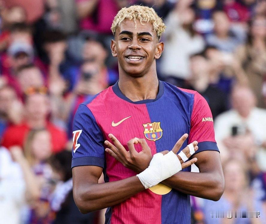 本赛季欧洲五大联赛中创造绝佳机会最多的21岁及以下球员：🇪🇸亚马尔（巴