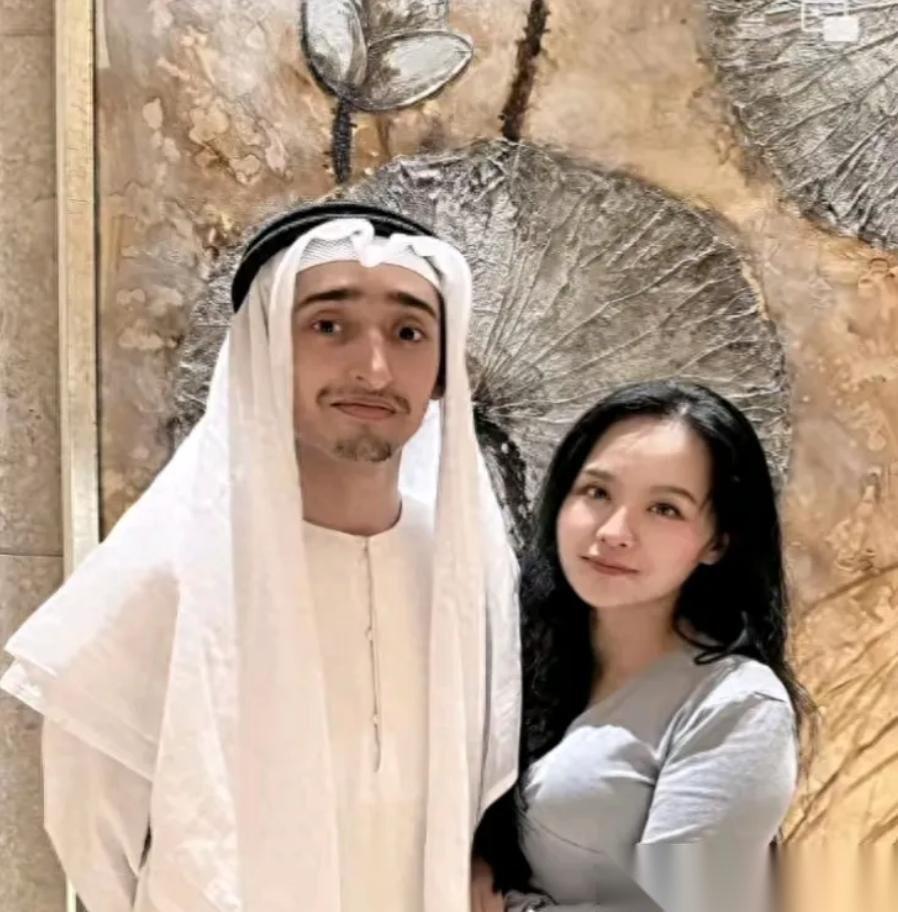 谁都想不到！2018年才20岁的迪拜顶级富家少爷，专程来湖南留学生活，偏偏一眼