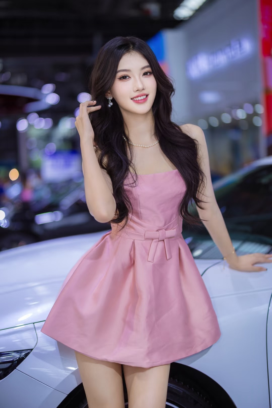 香车美女，车展你确定你是来看车的？