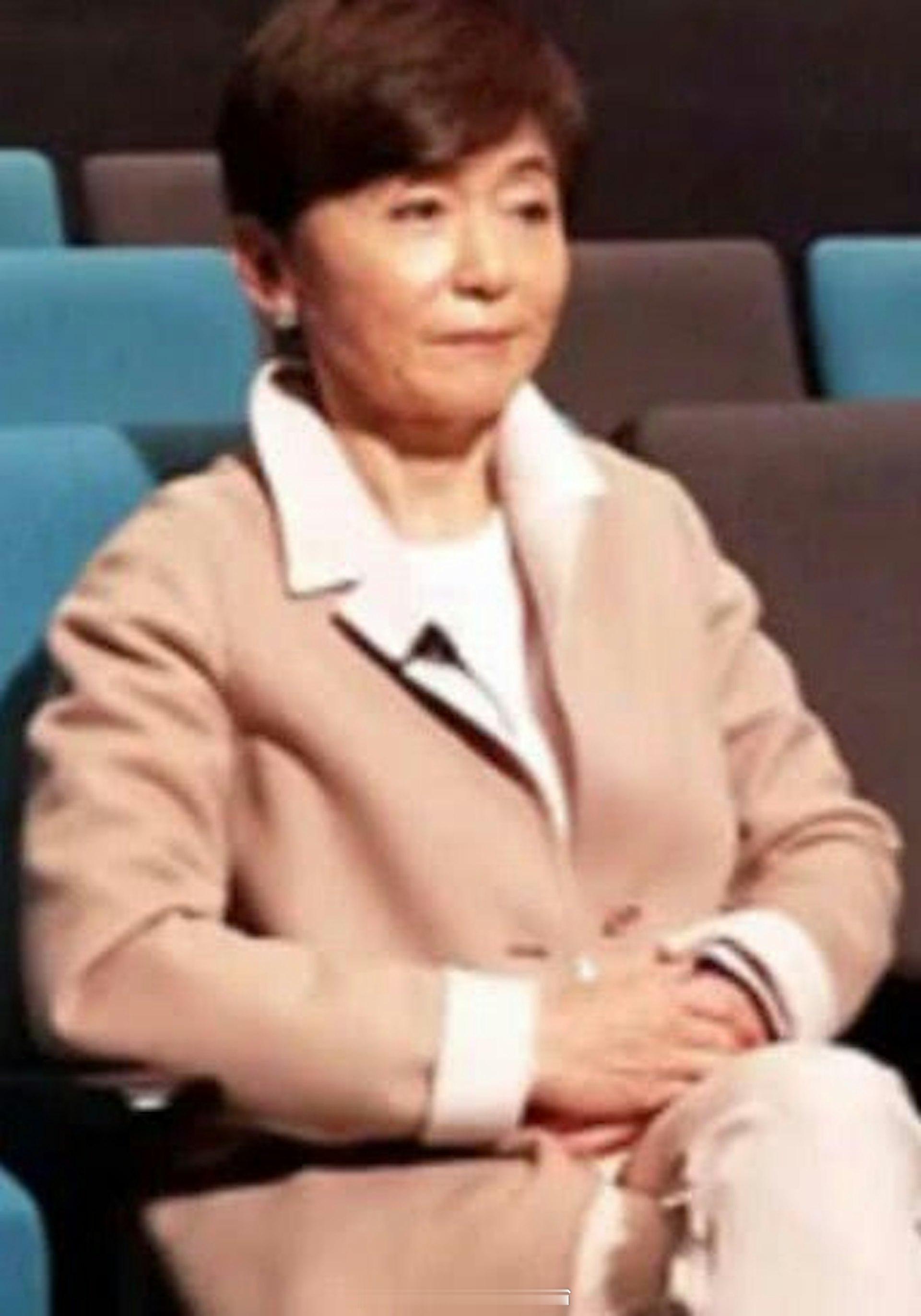 资深监制谷薇丽离世周四设灵深深影响弟弟谷德昭促成其投身电影圈香港资深电影监制